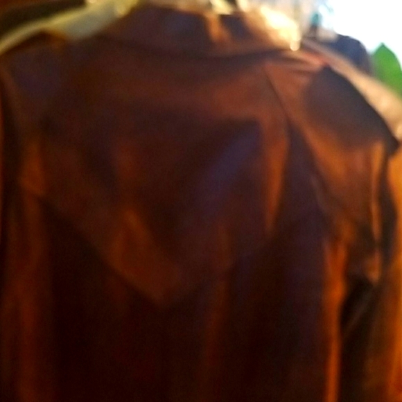 Coat - Picture 3 of 4